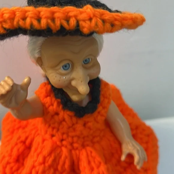 Vintage Hand crocheted Witch toilet paper cover | Halloween | Fall Decor | BX24 - Picture 3 of 9